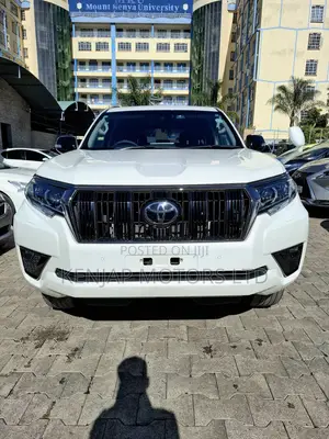 Toyota Land Cruiser Prado 2.7 2021 Pearl