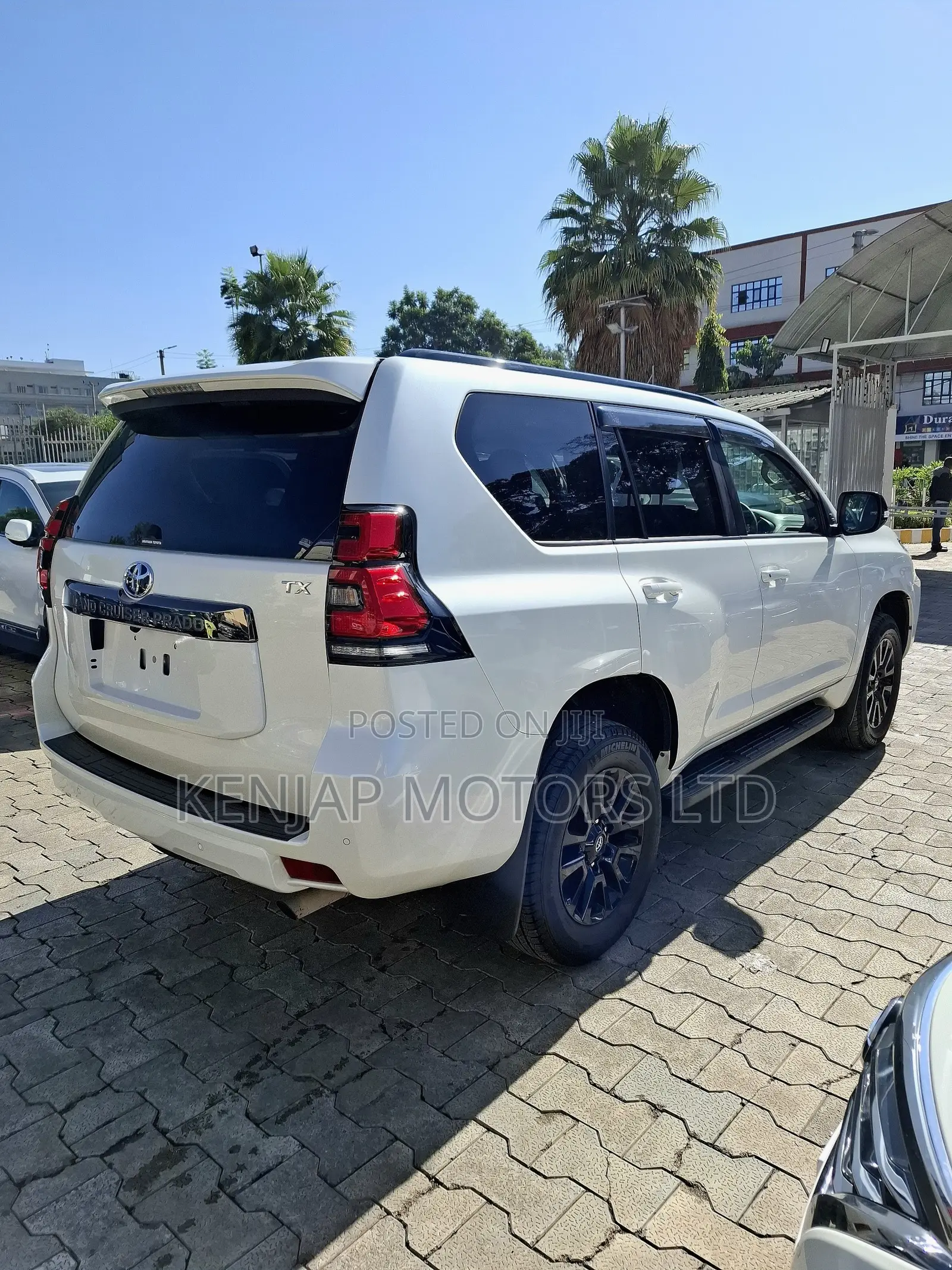 Toyota Land Cruiser Prado 2.7 2021 Pearl