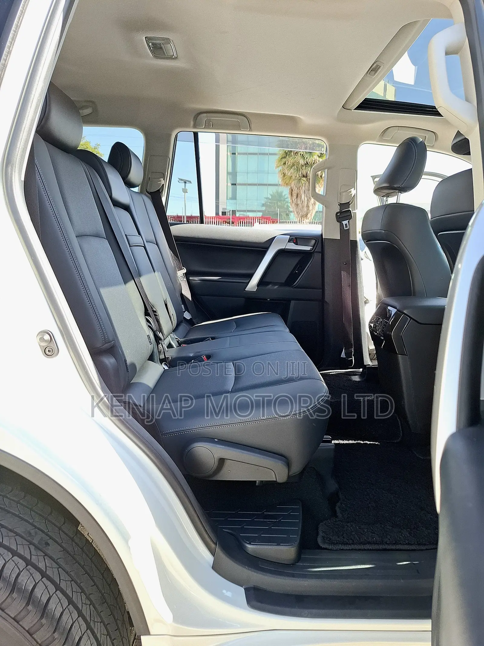 Toyota Land Cruiser Prado 2.7 2021 Pearl