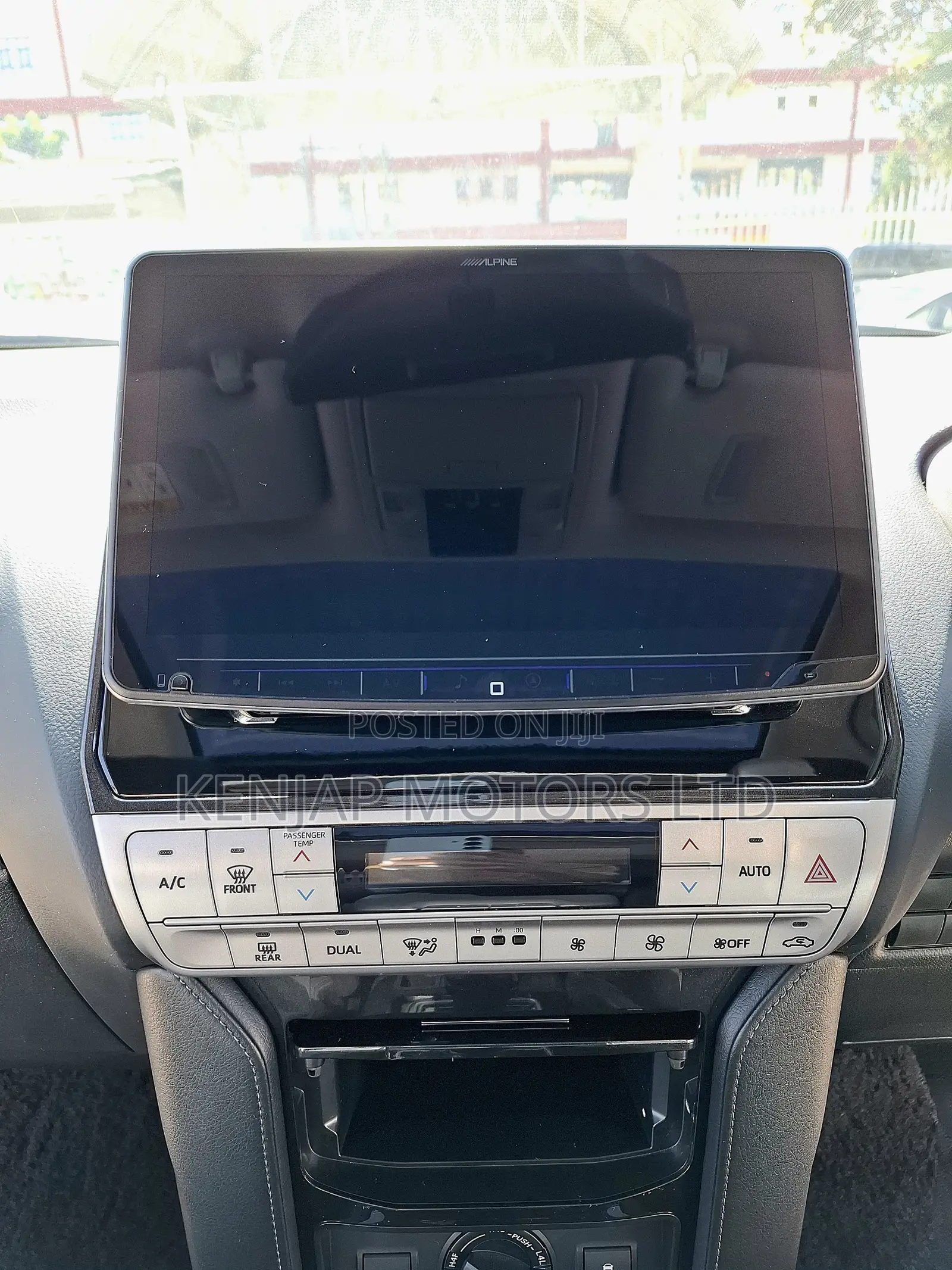 Toyota Land Cruiser Prado 2.7 2021 Pearl