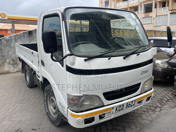 Toyota Dyna - thumbnail 2