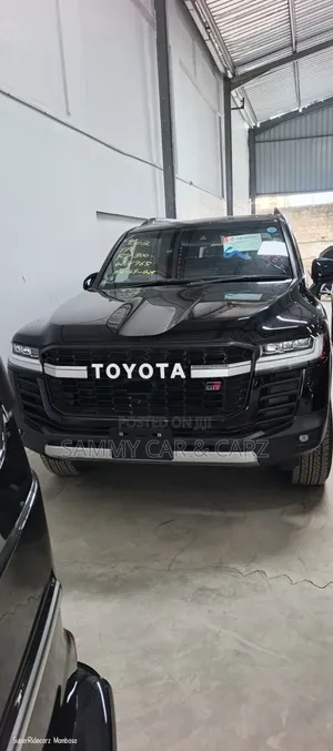 Toyota Land Cruiser 2022 Black