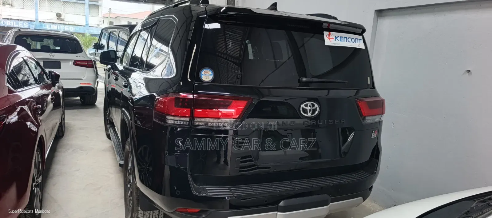 Toyota Land Cruiser 2022 Black