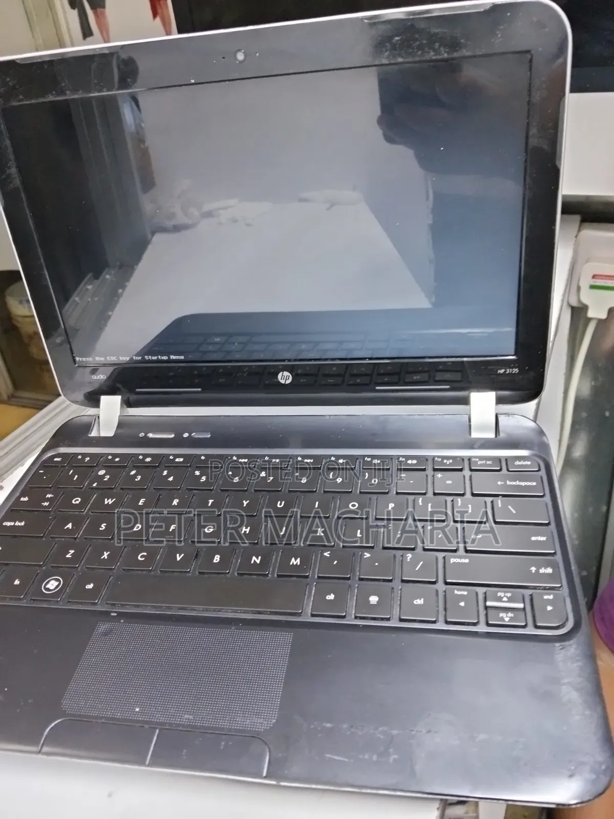 Laptop HP 3125 4GB Intel Atom HDD 320GB