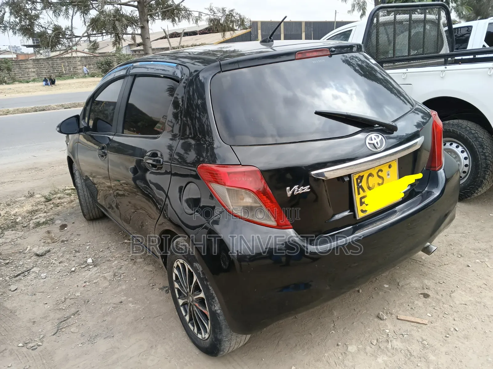 Toyota Vitz 2013 Black