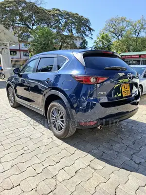Mazda CX-5 2020 Blue