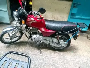 Bajaj Boxer 2024 Red