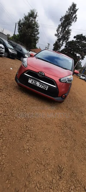 Toyota Sienta 2016 Burgundy