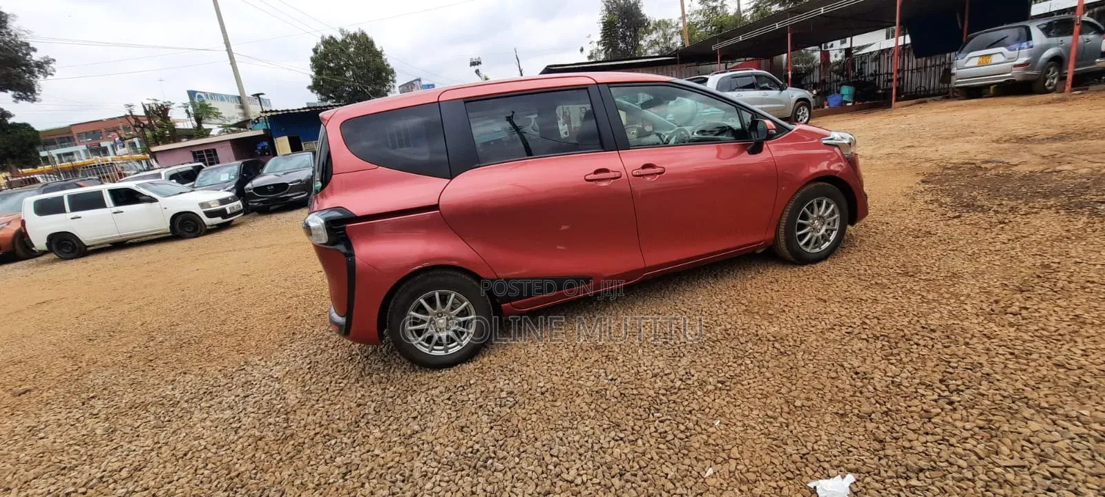 Toyota Sienta 2016 Burgundy
