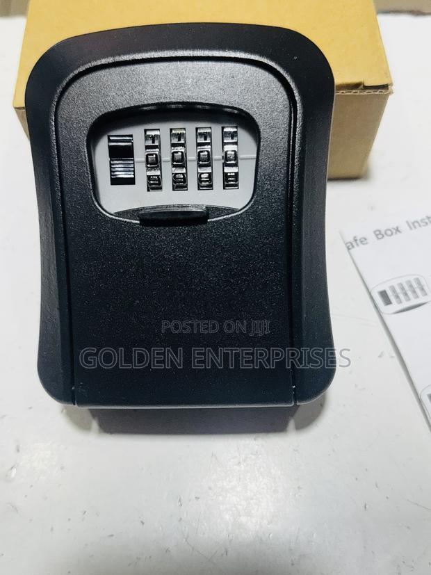 Secure 4-Digit Combination Key Lock Box – Wall Mounted Key Safe - main view