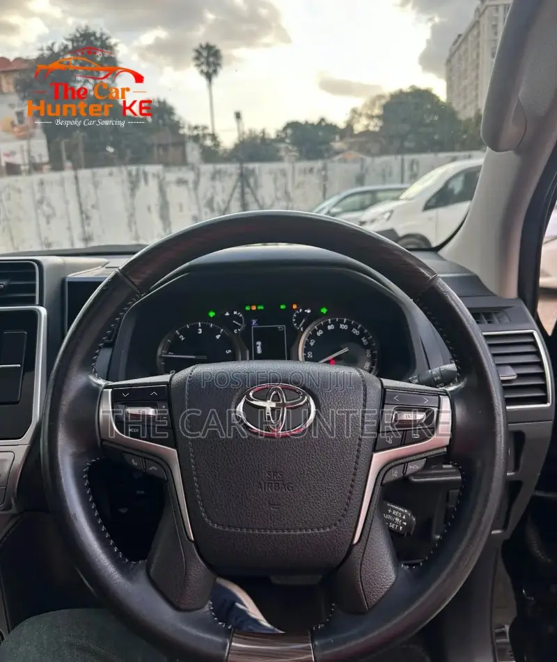 Toyota Land Cruiser Prado 2.8 2019 Black