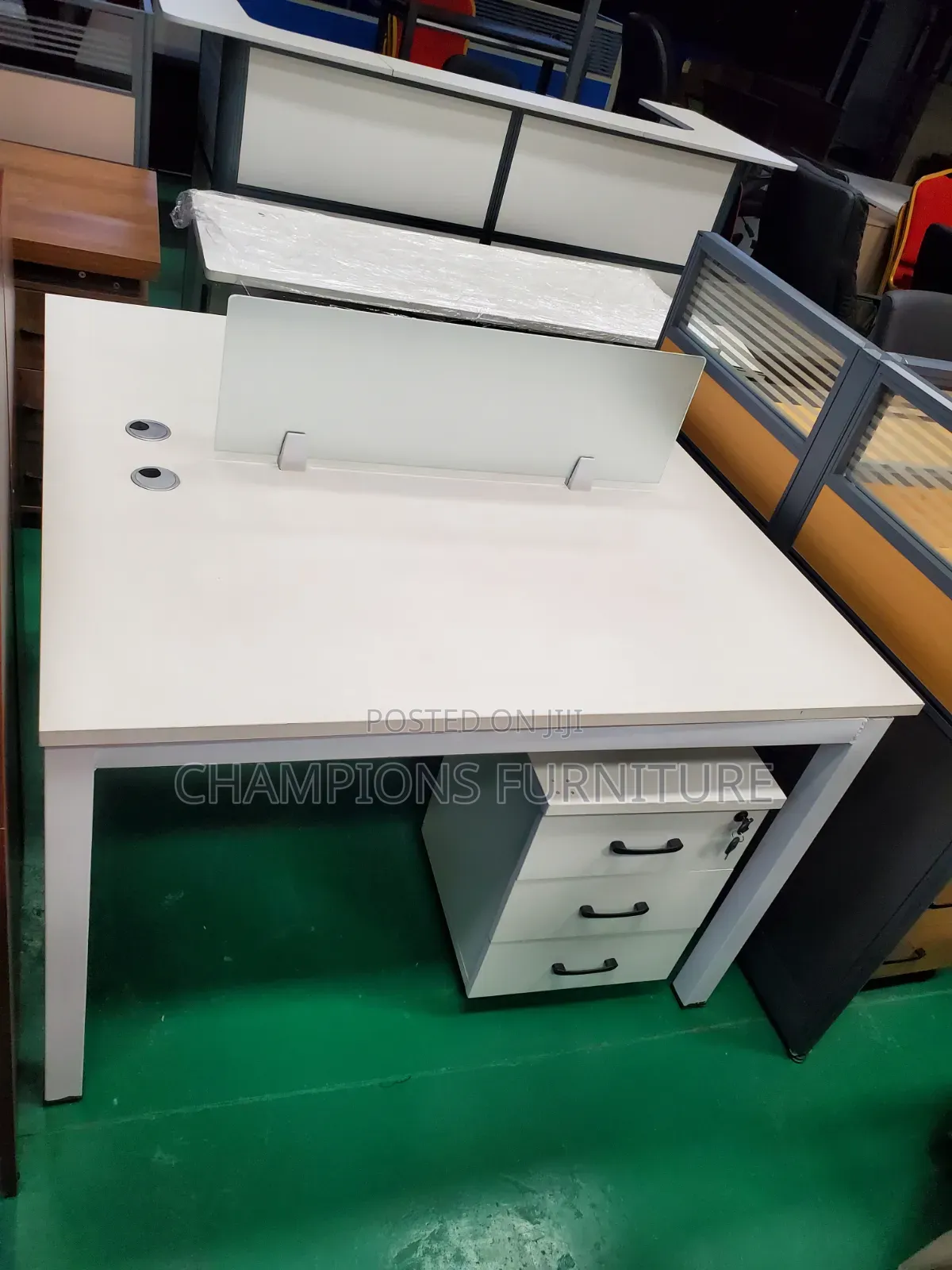 White 2-Way Modular Office Workstation With Pedestal Cabinet