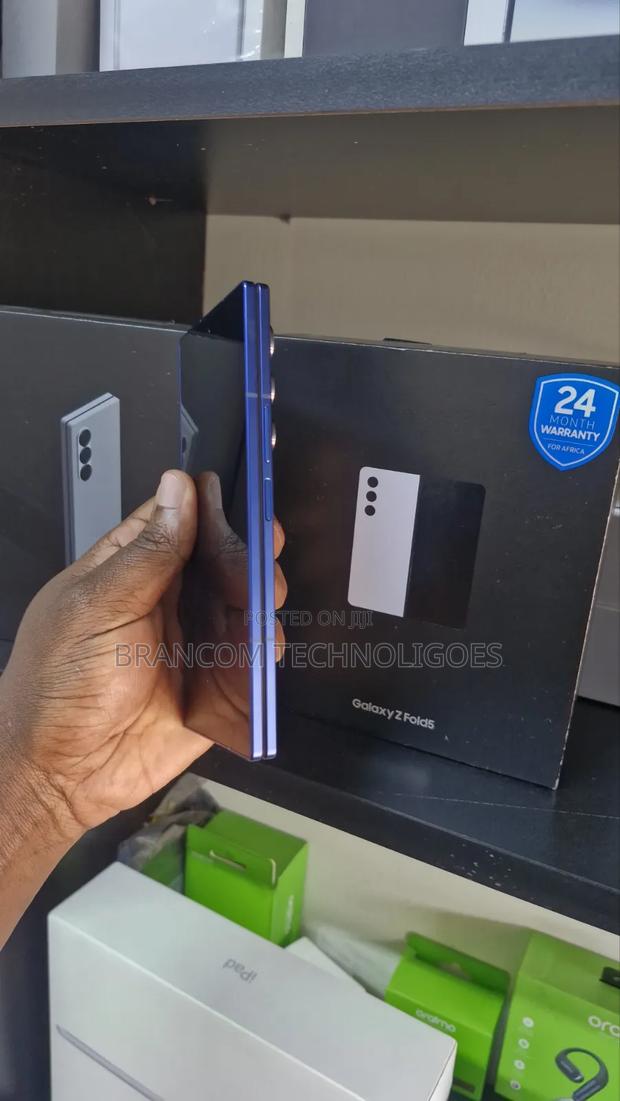 Samsung Galaxy Z Fold7 256 GB Blue - thumbnail 3