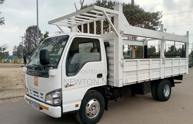 Isuzu NKR Local - thumbnail 2
