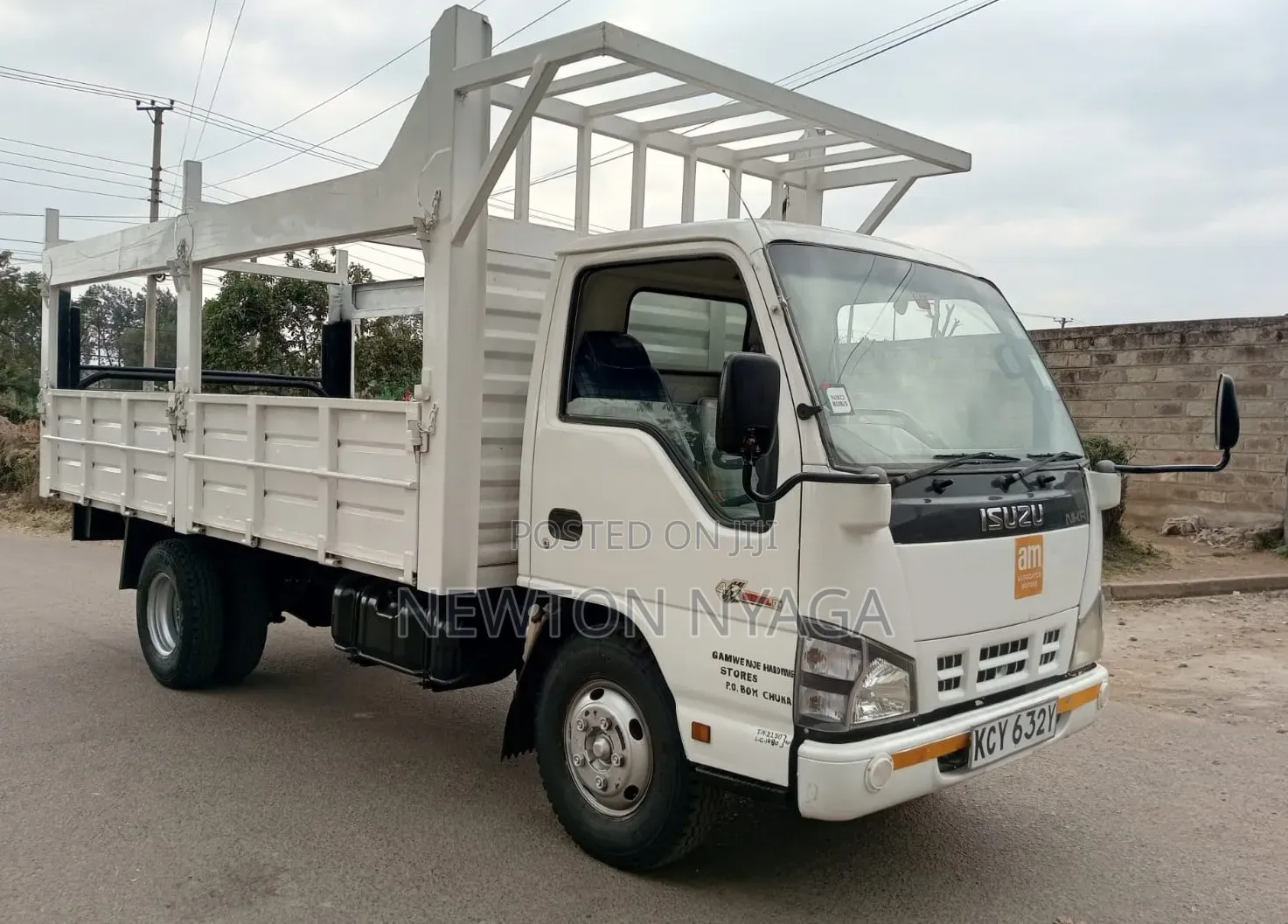 Isuzu NKR Local