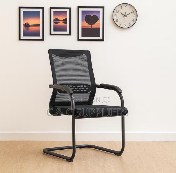 Office Mesh Non Adjustable Guest Chair. - main view