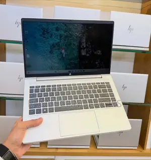 Laptop HP ProBook 445 G9 8GB AMD Ryzen 5 SSD 256GB