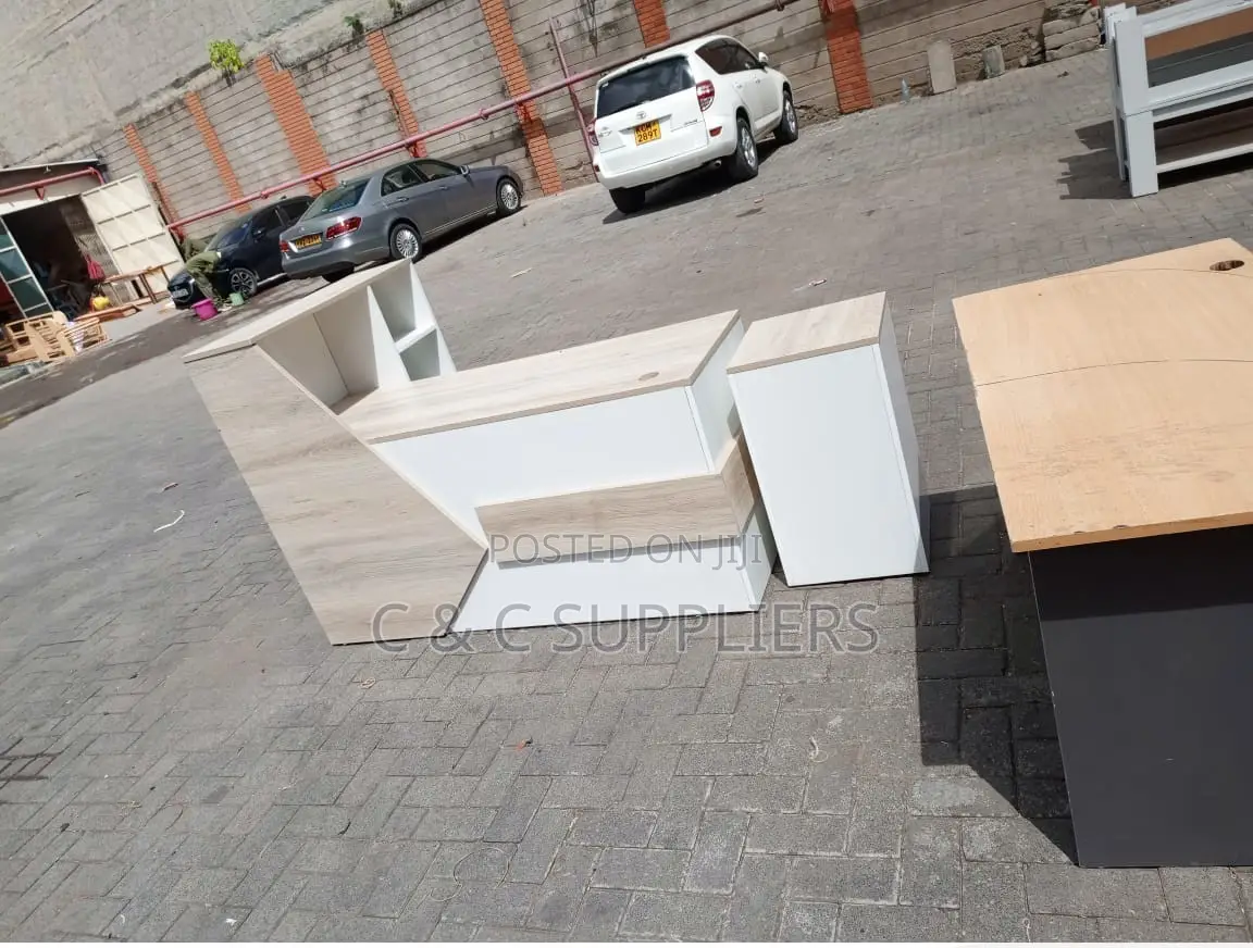 Custom 160cm Reception Table.