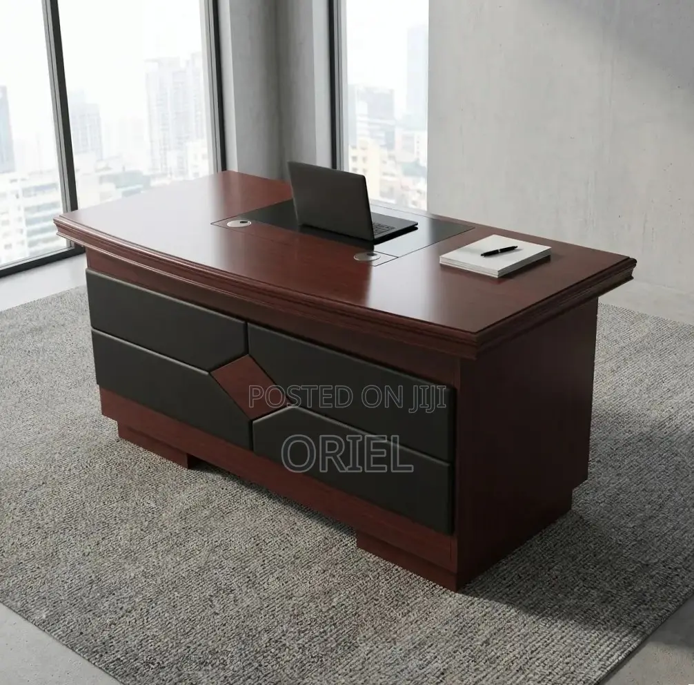 Office Desk : 1.4M Corporate Mahogany Desk