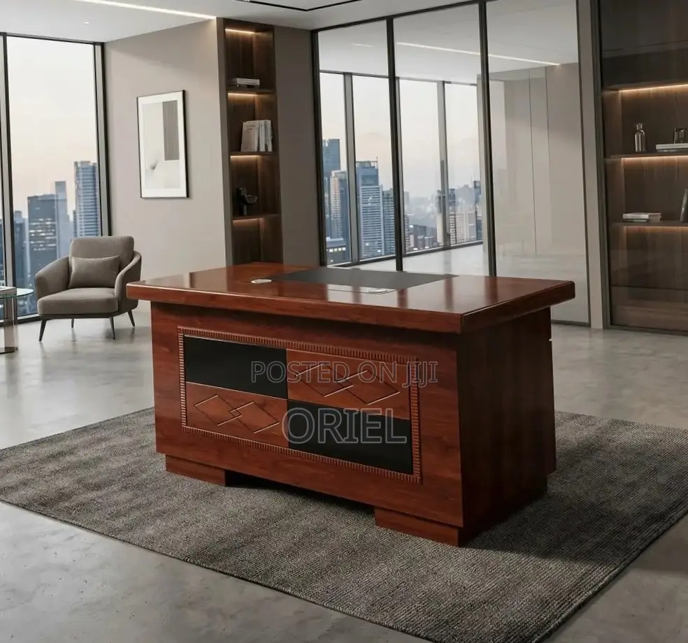 Office Desk : 1.4M Corporate Mahogany Desk