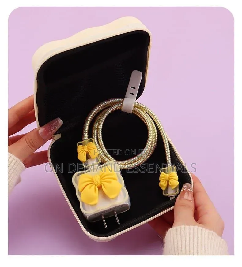 *Cute Bow Heart Design Sanitary Pad / Cable Organizer