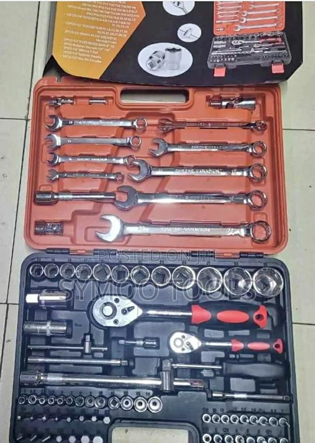 82pc Tool Box Set