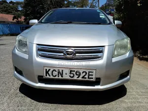 Toyota Axio 2010 Silver