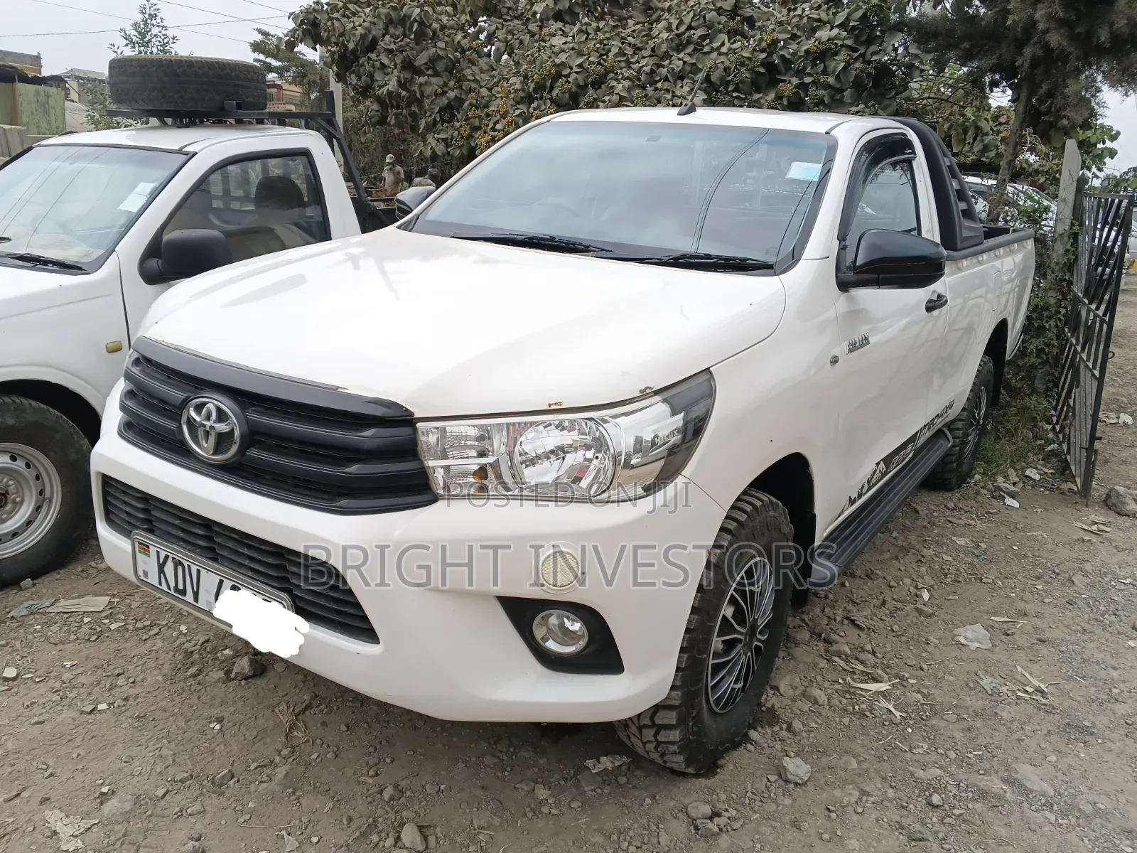 Toyota Hilux 2018 White
