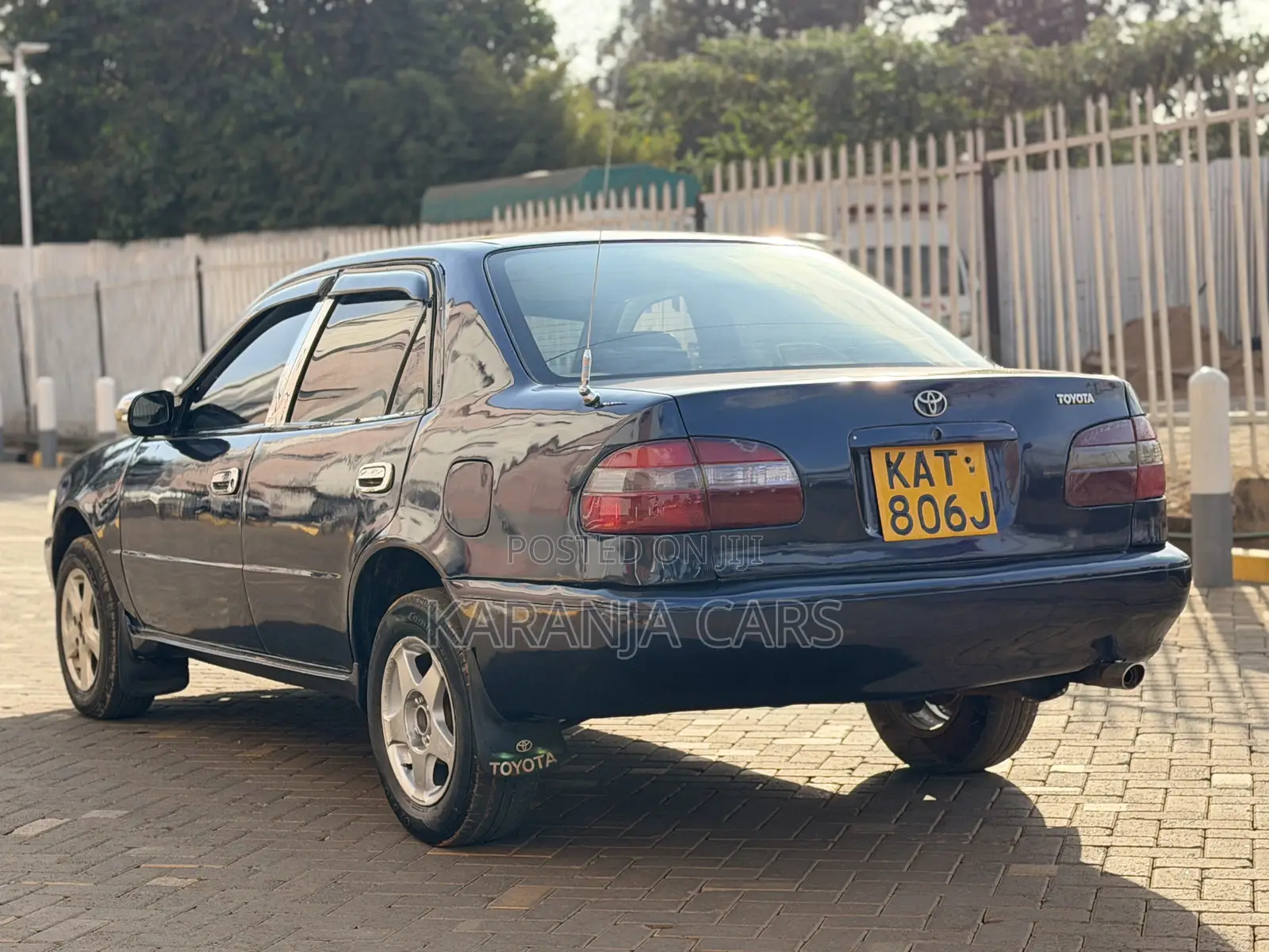 Toyota Corolla Sedan 1998