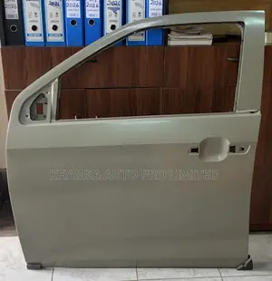 Dmax 2020 Front Door