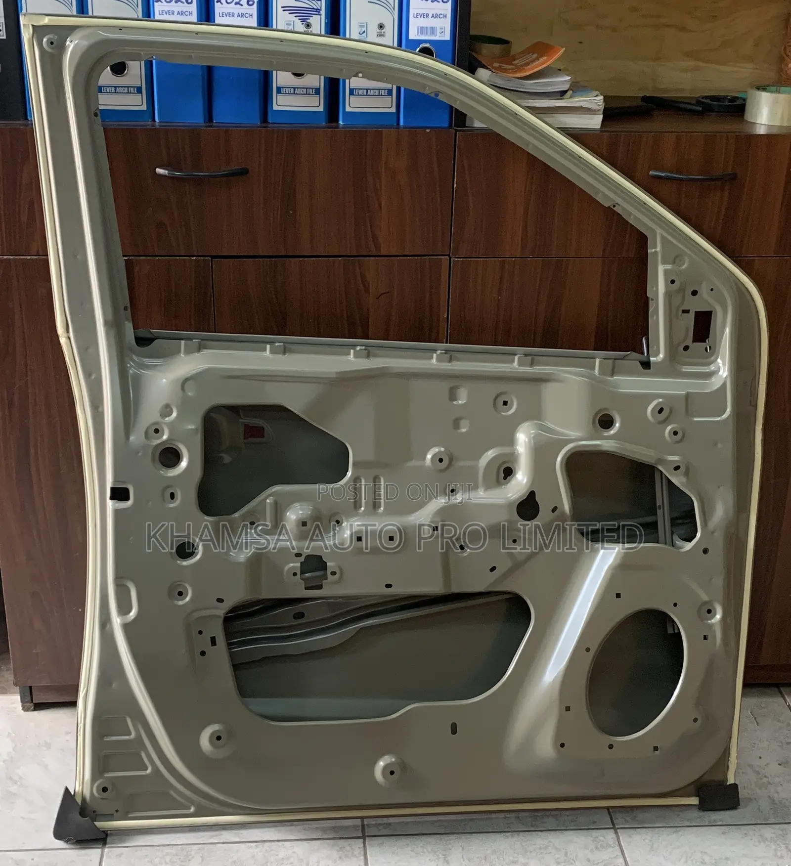 Dmax 2020 Front Door