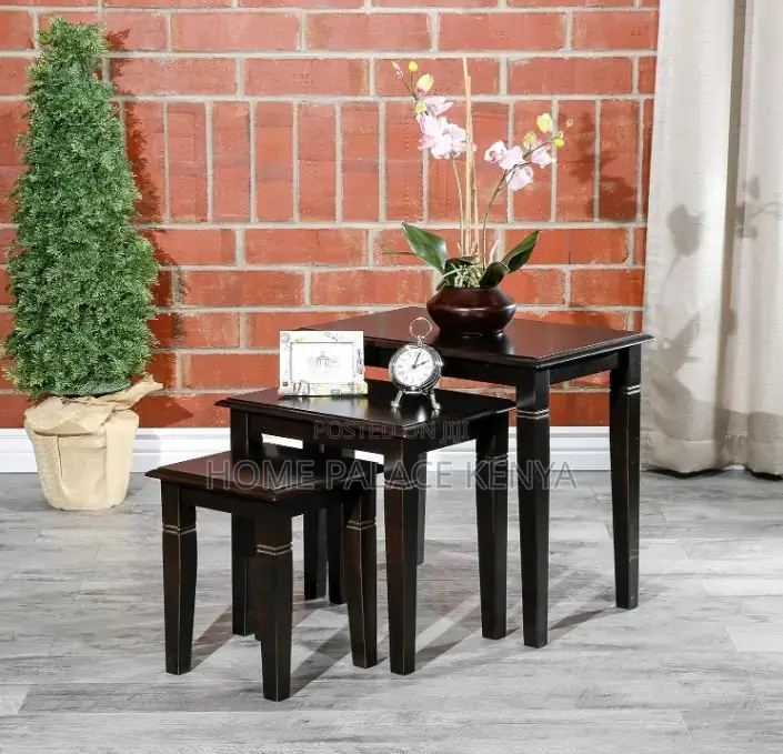 Nesting Table; Traditional Mahogany Nesting Coffee Table Set