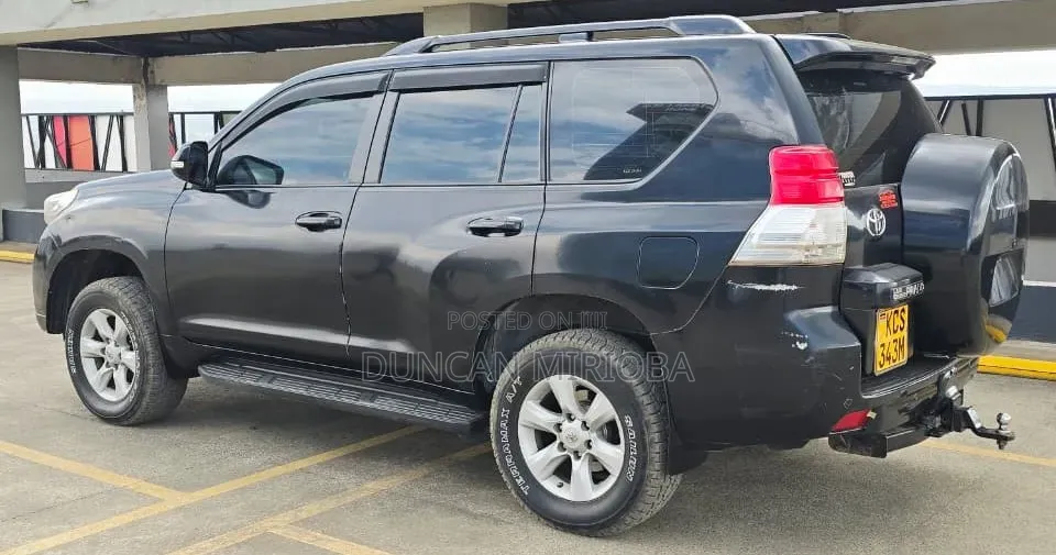 Toyota Land Cruiser Prado 2012 Black