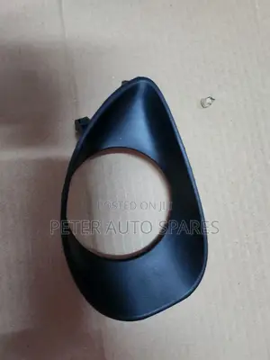 Foglight Cover Vitz 2005