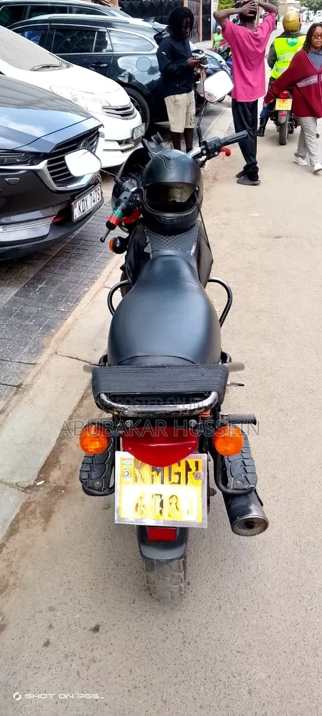Bajaj Boxer 2025 Black
