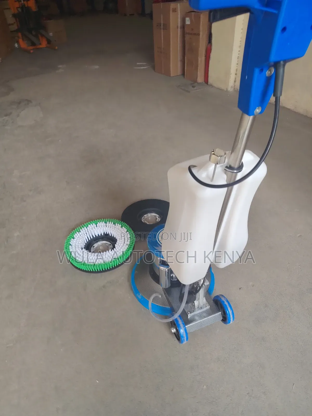 Powerful Scrubbing Heavy Duty and Commercial Sunshine Carpet Scrubber