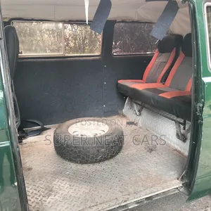 Volkswagen Kombi 1983 Green