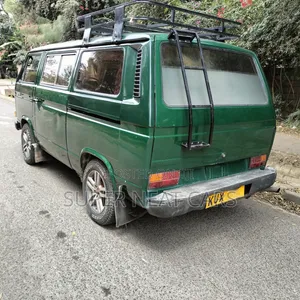 Volkswagen Kombi 1983 Green