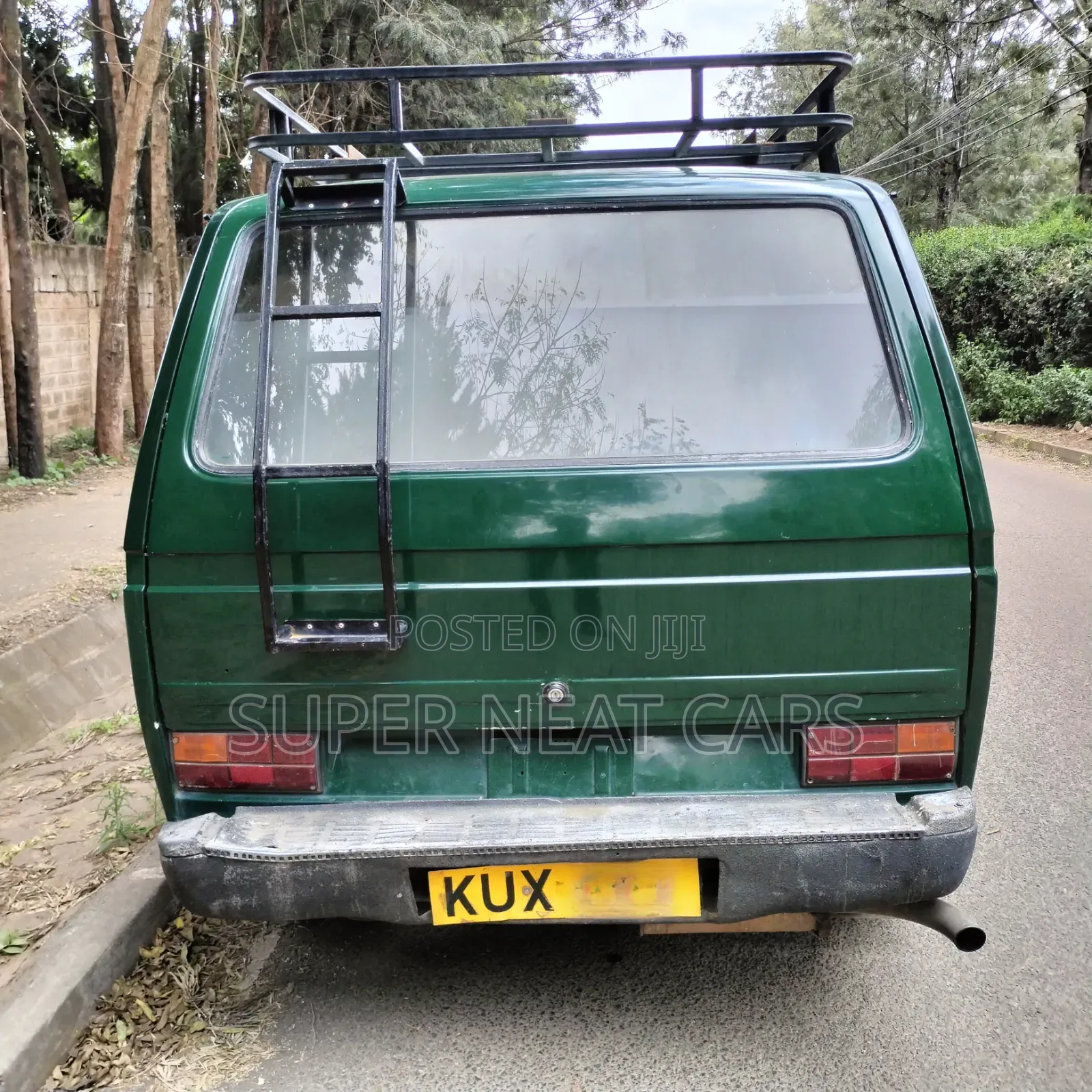Volkswagen Kombi 1983 Green