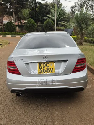 Mercedes-Benz C200 2014 Silver