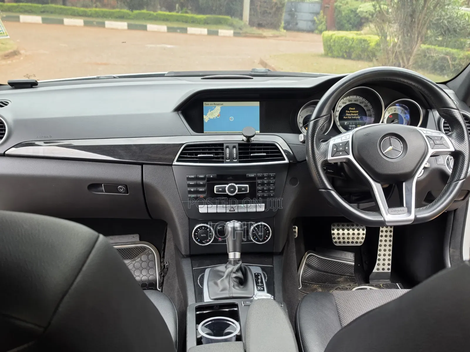 Mercedes-Benz C200 2014 Silver