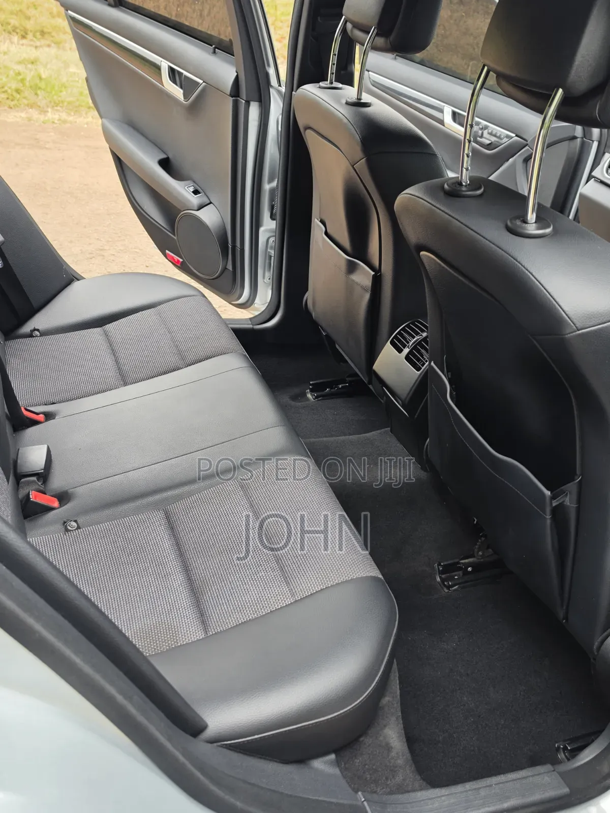 Mercedes-Benz C200 2014 Silver