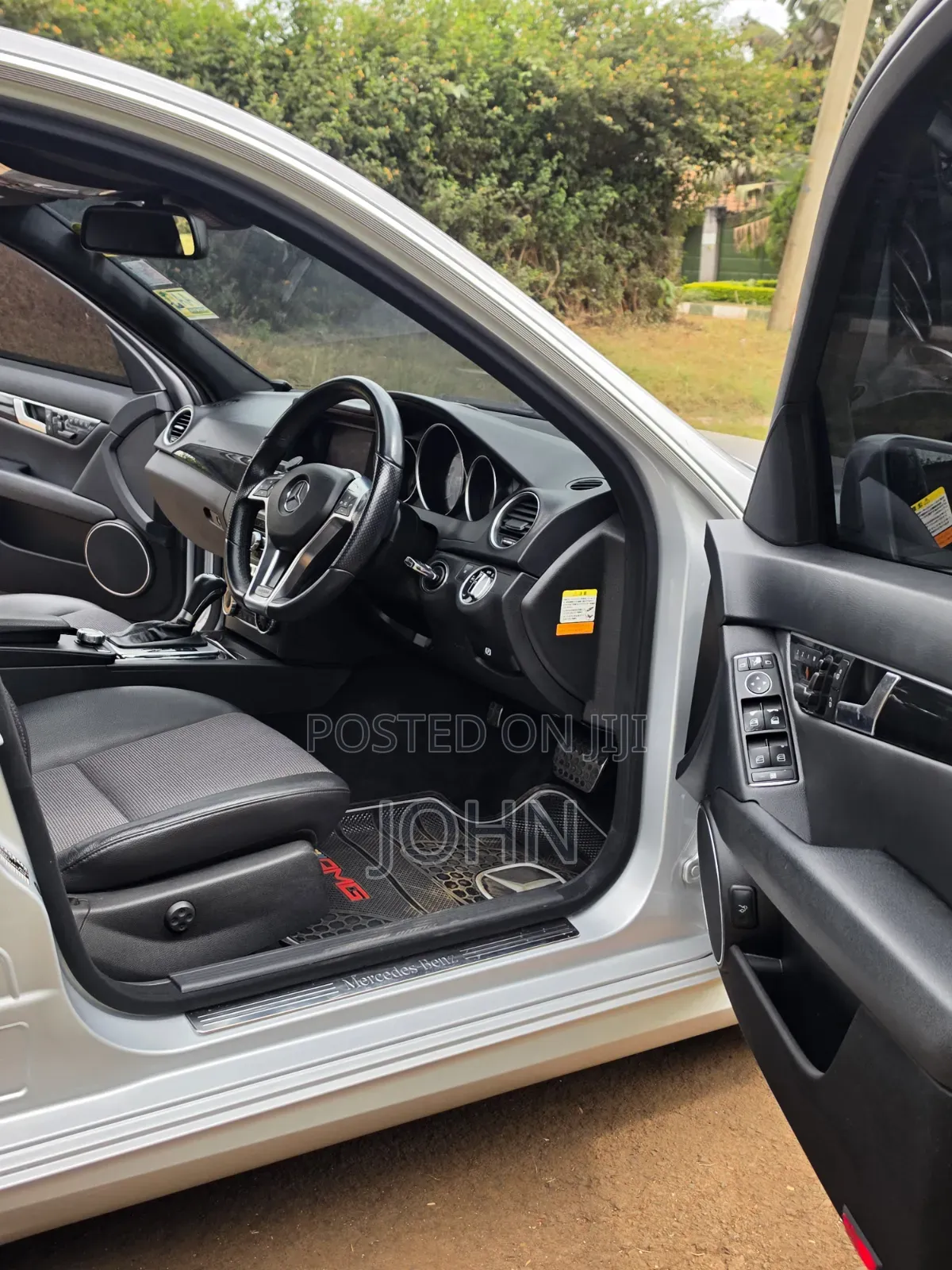 Mercedes-Benz C200 2014 Silver
