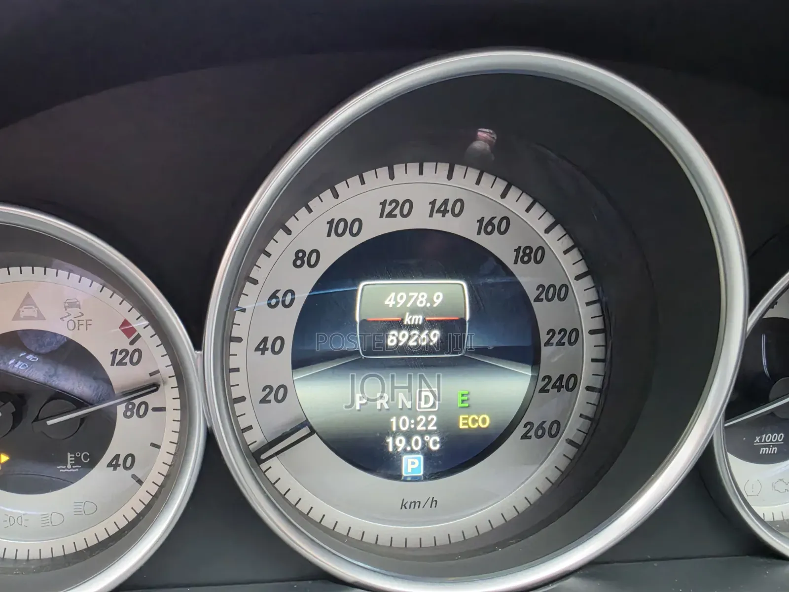 Mercedes-Benz C200 2014 Silver