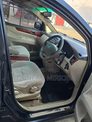 Toyota Ipsum 2004 Black