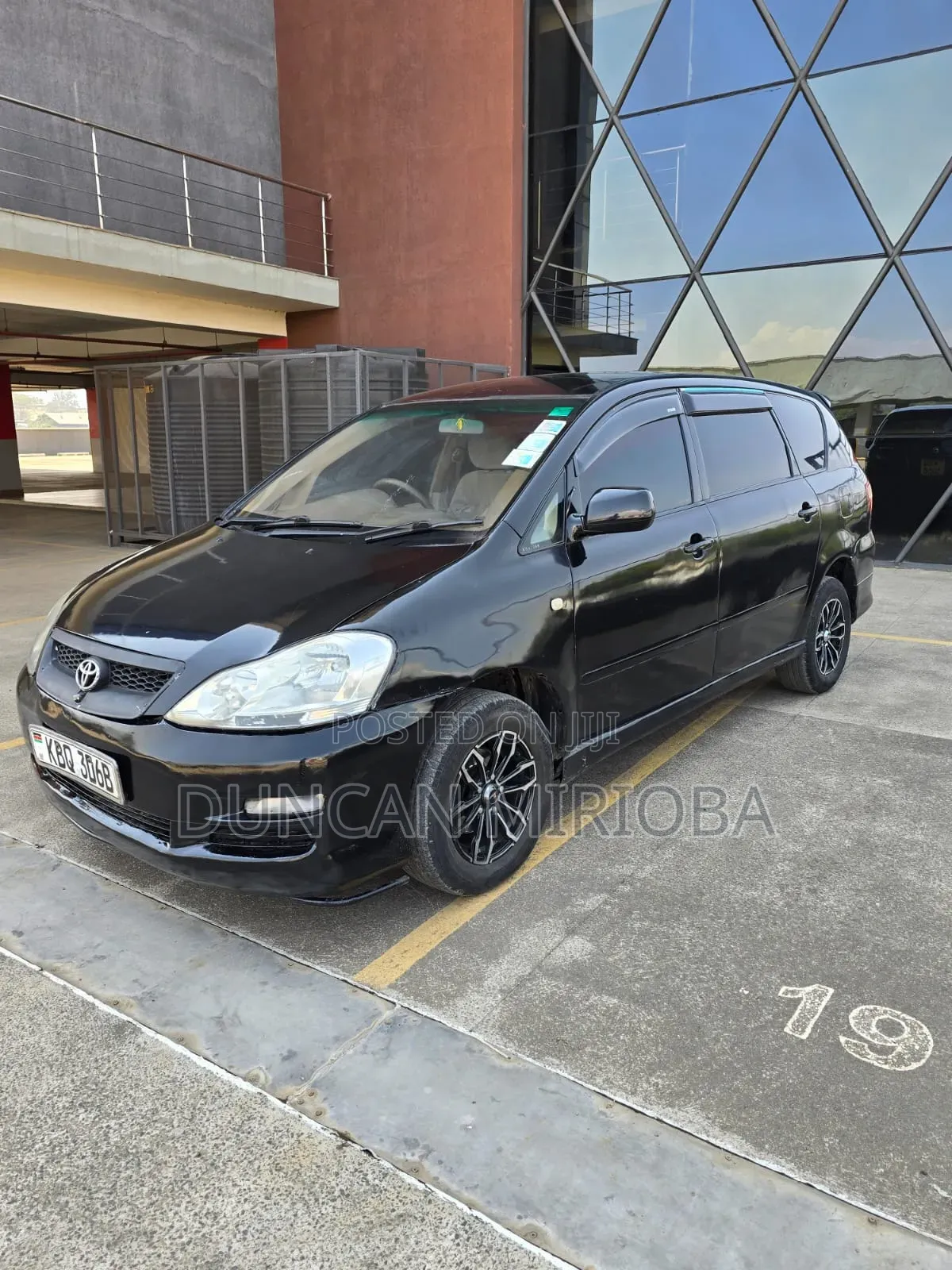 Toyota Ipsum 2004 Black