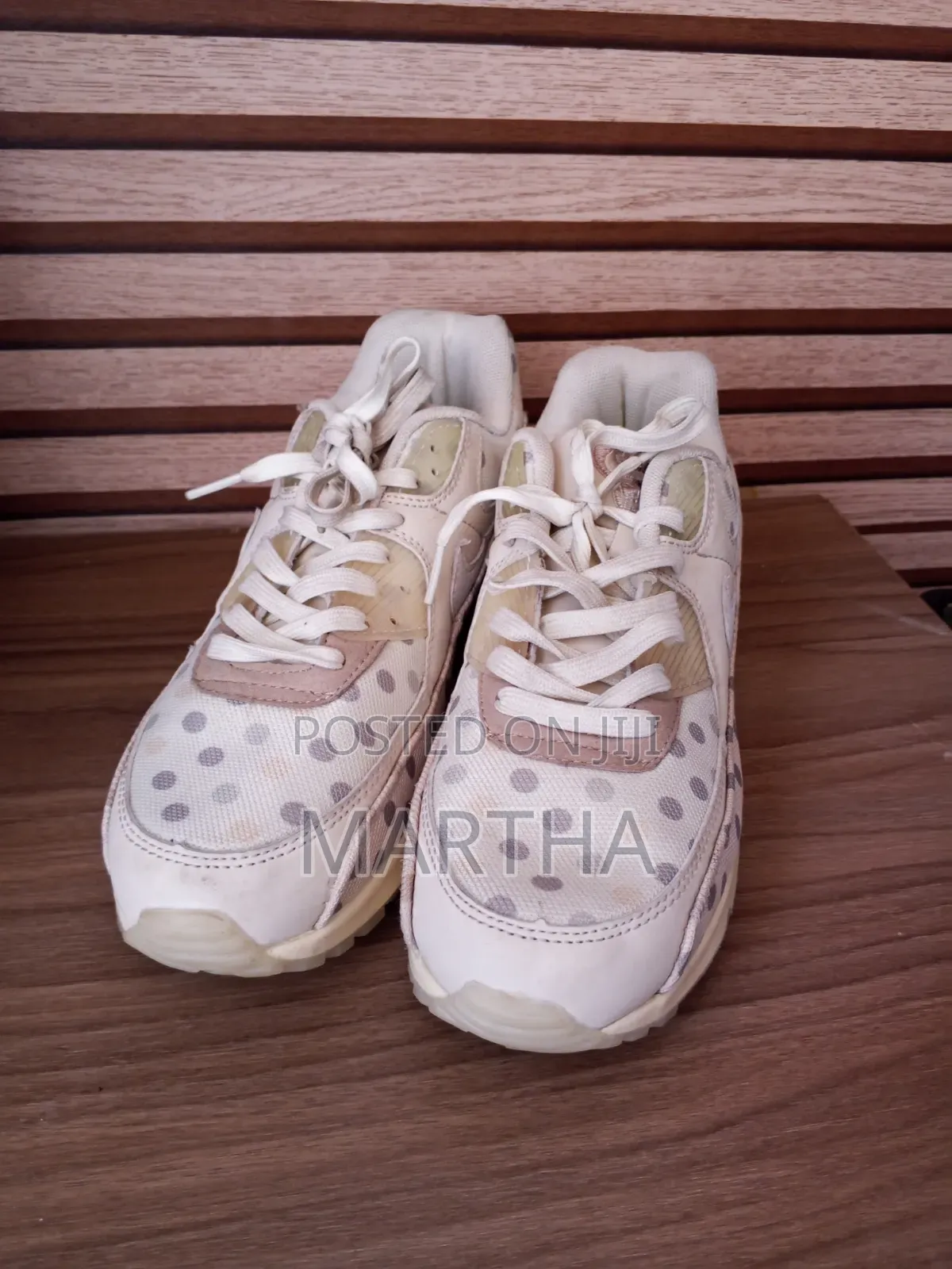 Nike Sneaker