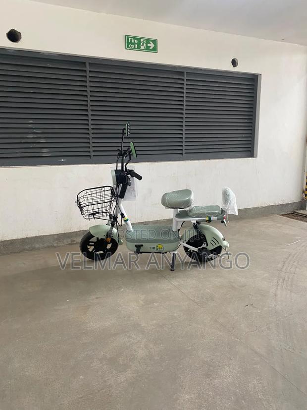 Custom Built Motorcycles 2025 Green - thumbnail 2