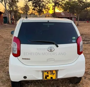 Toyota Passo 2015 White
