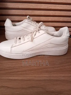 Valentino Sneaker